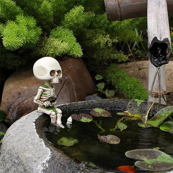 Resin skeleton fisherman aquarium skull ornament for fish tank and Halloween home decor
